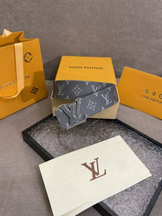 Picture of Louis Vuitton Belts _SKUfw197173530fw